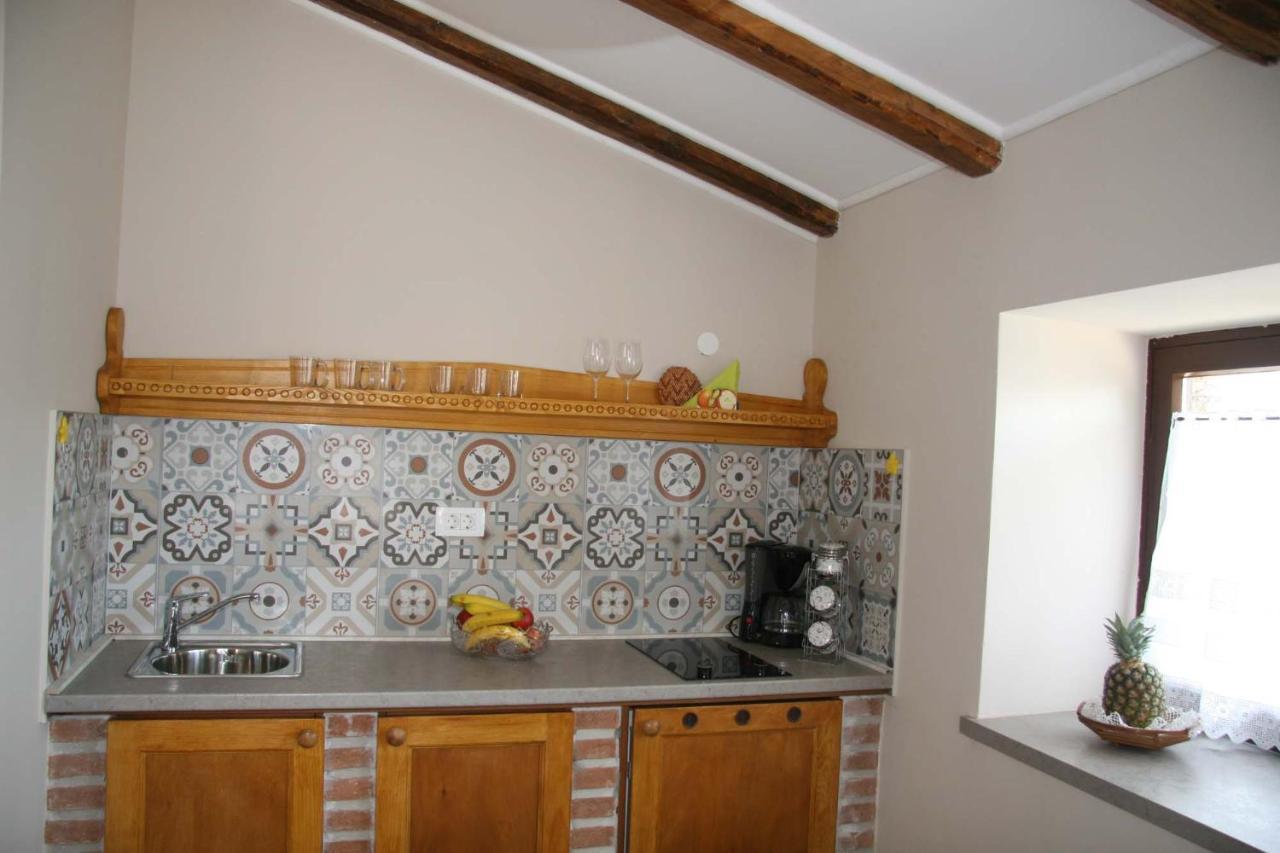 Apartments Sena Pula Ngoại thất bức ảnh