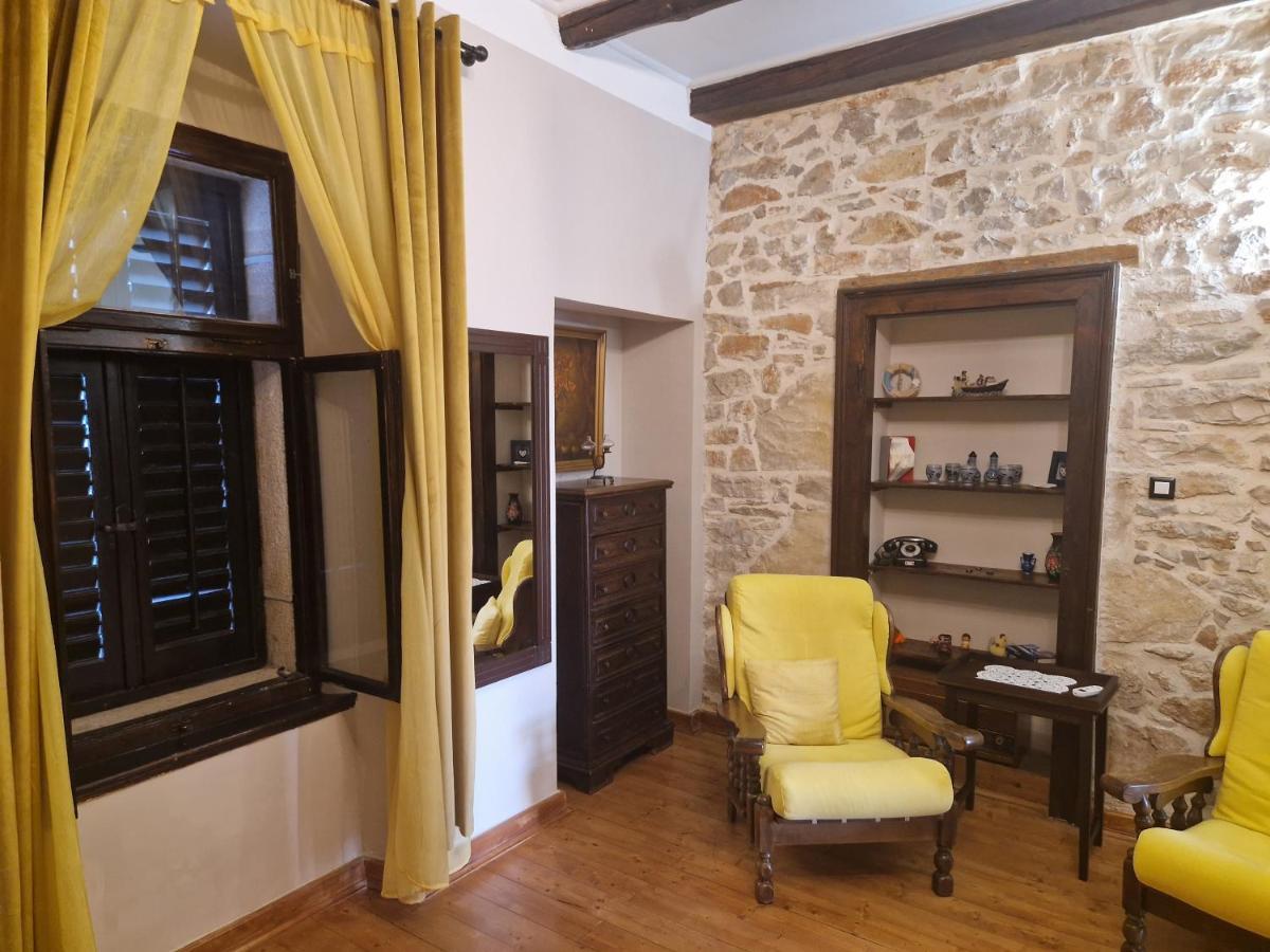 Apartments Sena Pula Ngoại thất bức ảnh