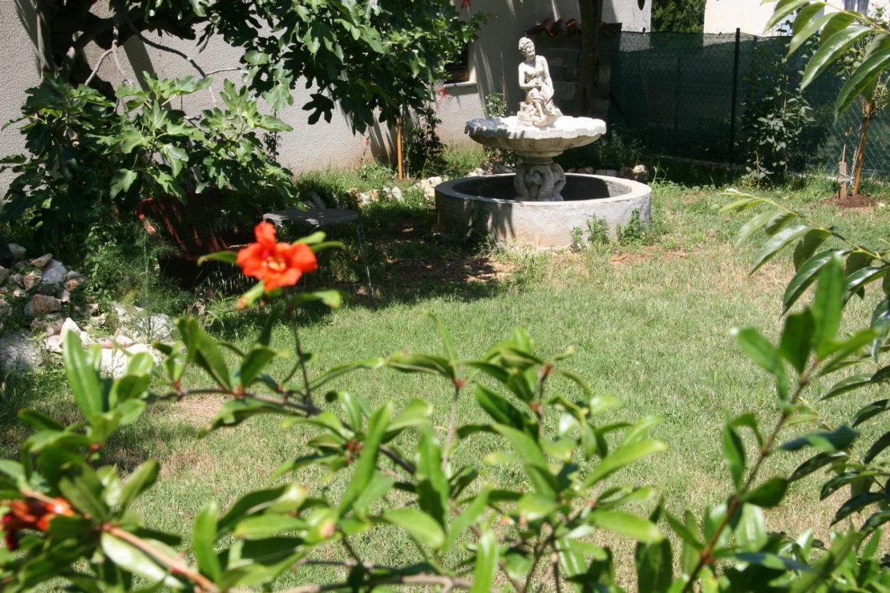 Apartments Sena Pula Ngoại thất bức ảnh